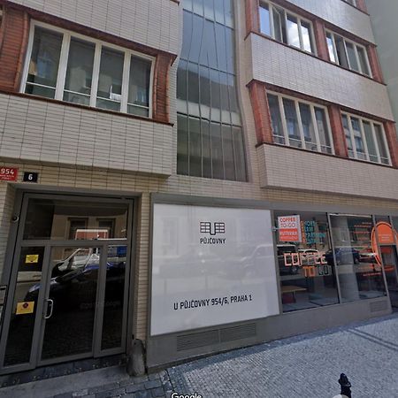 Executive Bright Apt. By Ruterra Praag Buitenkant foto