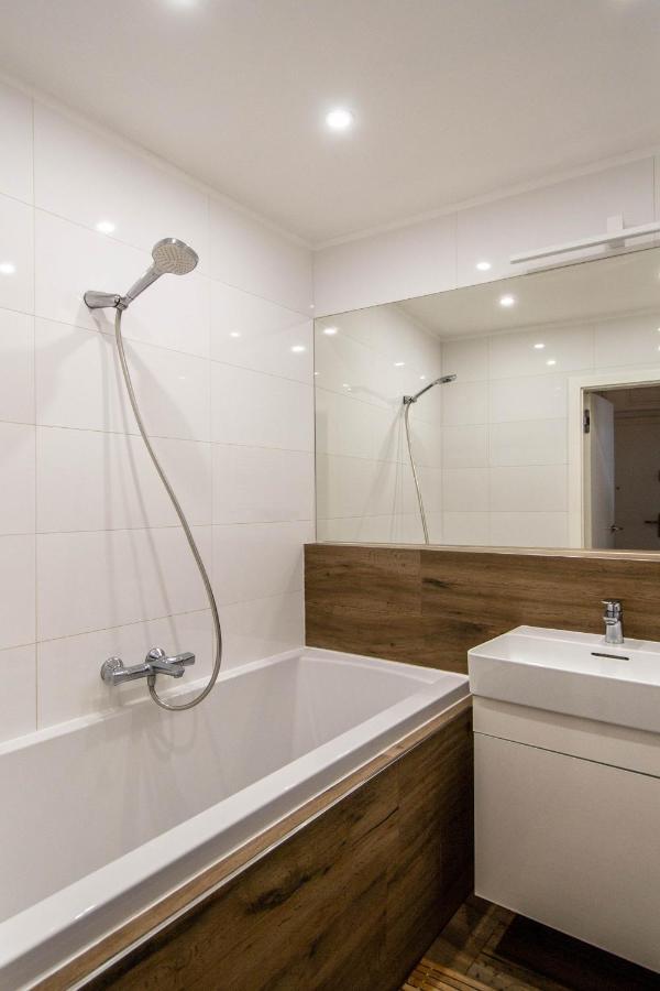 Executive Bright Apt. By Ruterra Praag Buitenkant foto