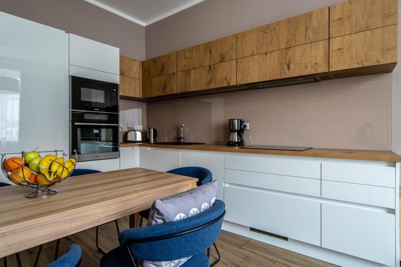 Executive Bright Apt. By Ruterra Praag Buitenkant foto
