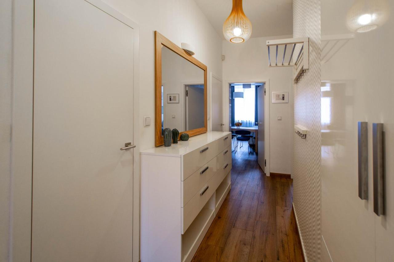 Executive Bright Apt. By Ruterra Praag Buitenkant foto