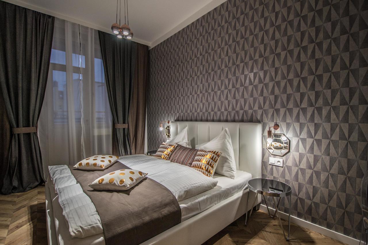 Executive Bright Apt. By Ruterra Praag Buitenkant foto