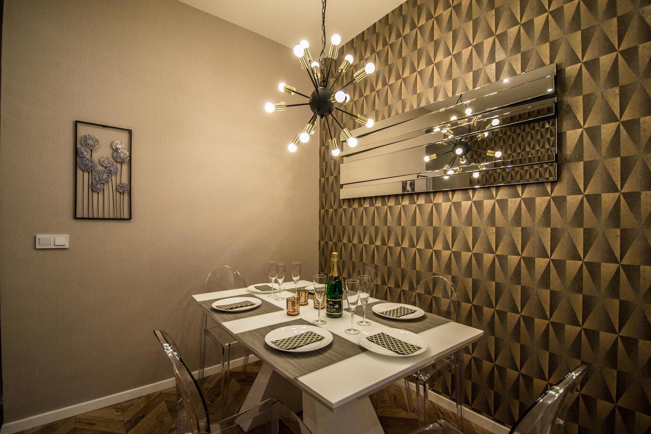 Executive Bright Apt. By Ruterra Praag Buitenkant foto