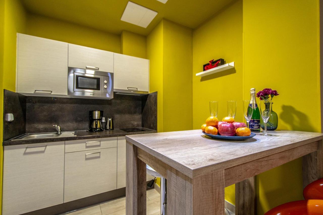Executive Bright Apt. By Ruterra Praag Buitenkant foto